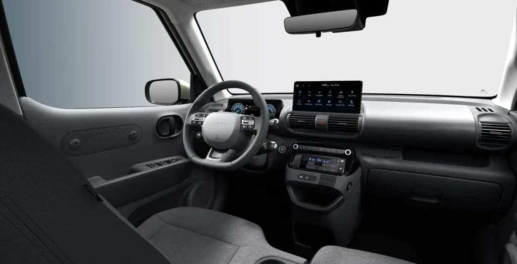 Hyundai-Inster-97cv-42kWh-Klass-interior-delantera-1.webp