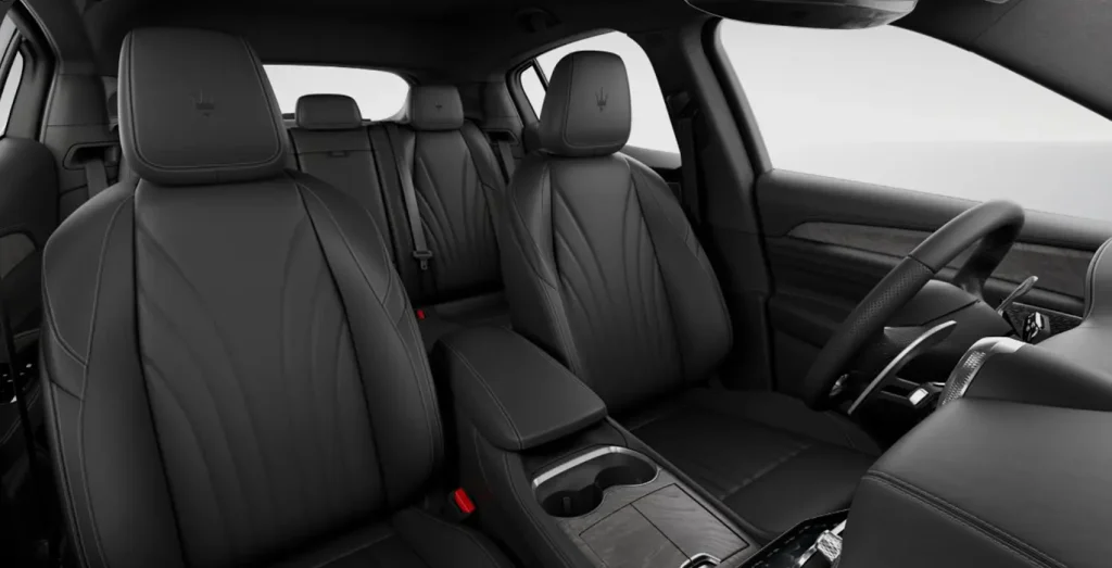 MASERATI-Grecale-300-QS-interior-delantera-II.webp
