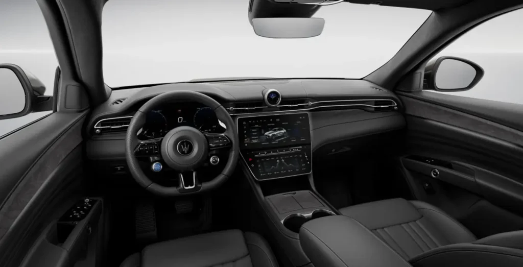 MASERATI-Grecale-L4-MHEV-AWD-interior-delantera-2.webp