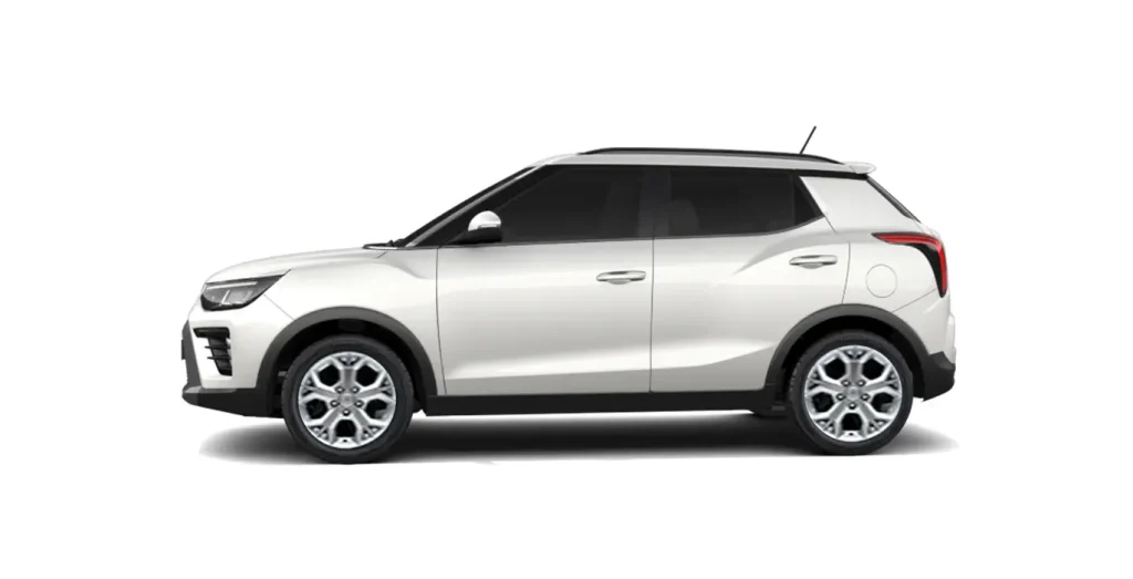 SSANGYONG-Tivoli-G15-Urban-Plus-4x2-blanco-lateral-1.webp