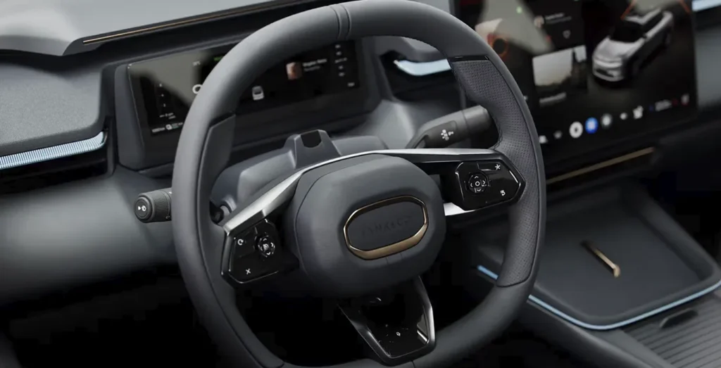 Lynk-Co-08-1.5-PHEV-Core-interior-delantera.webp