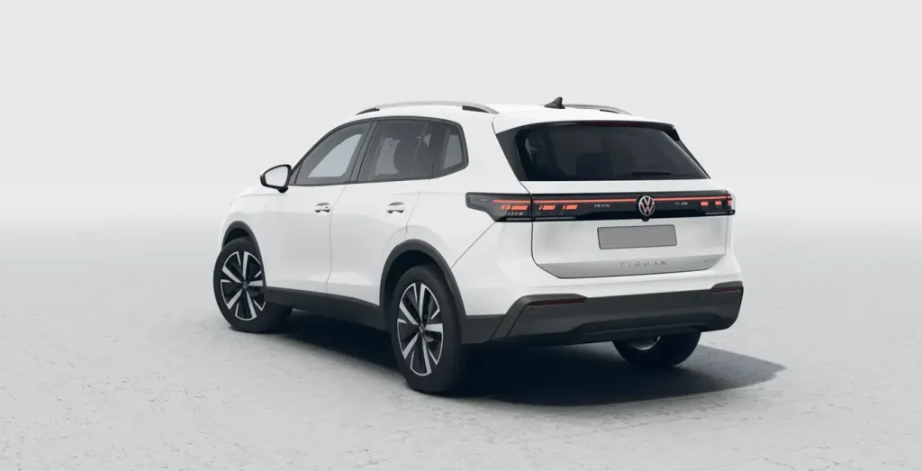 Volkswagen-Tiguan-Mas-1.5-eTSI-DSG-trasera-blanco.webp