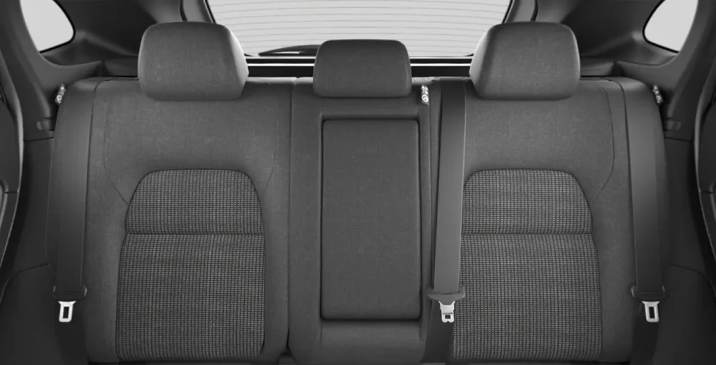 NISSAN-Qashqai-DIG-T-103kW-140CV-MHEV-4x2-Acenta-Deep-Blue-Ocean-interior-trasera-1